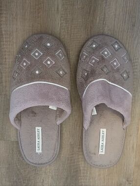 Laura Ashley Slip-on Slippers
